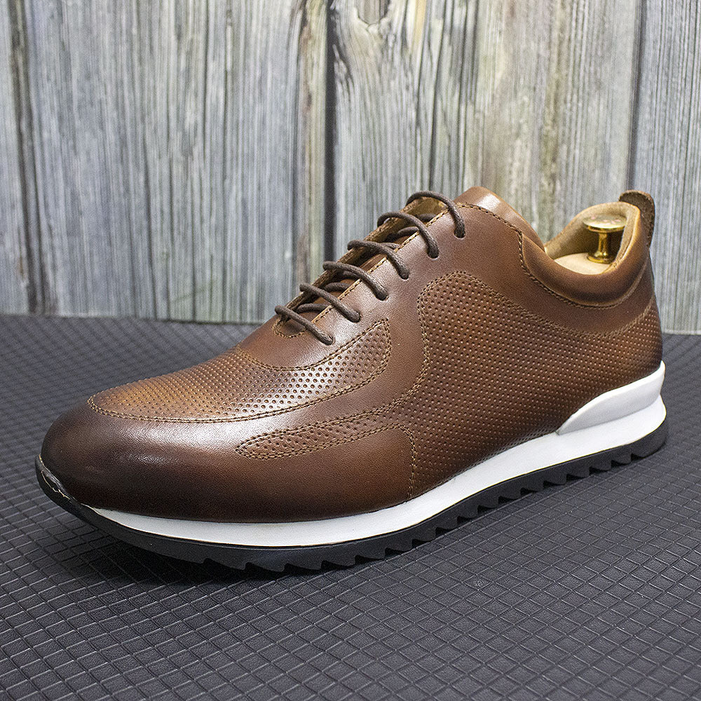 Men's Layer Cowhide Lace Up Embossed Thick-soled Polished Fashionable Men's Shoes