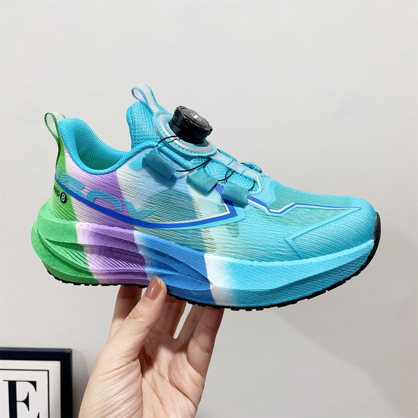 Children's Fashion Trendy Rotating Buckle Boys Running Children's Sports Shoes