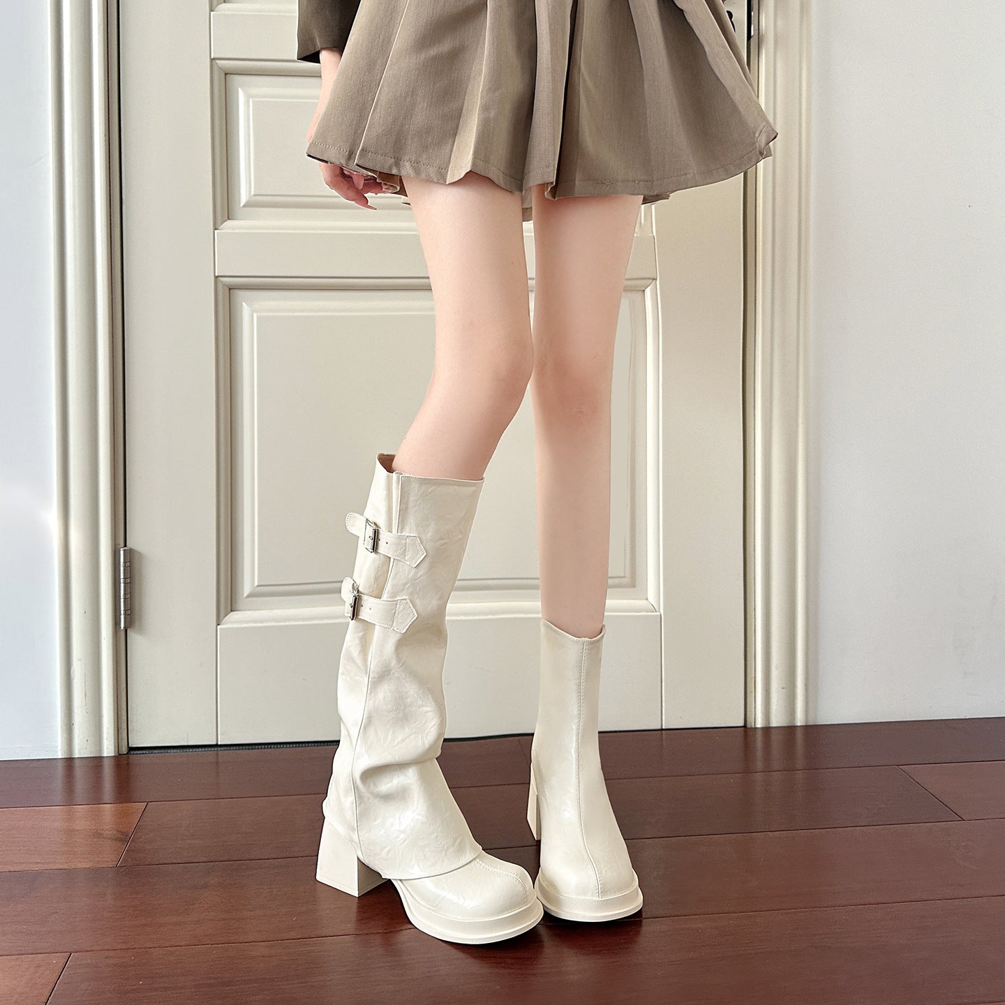 Removable Pile Style Thick High Platform Leg White Boots