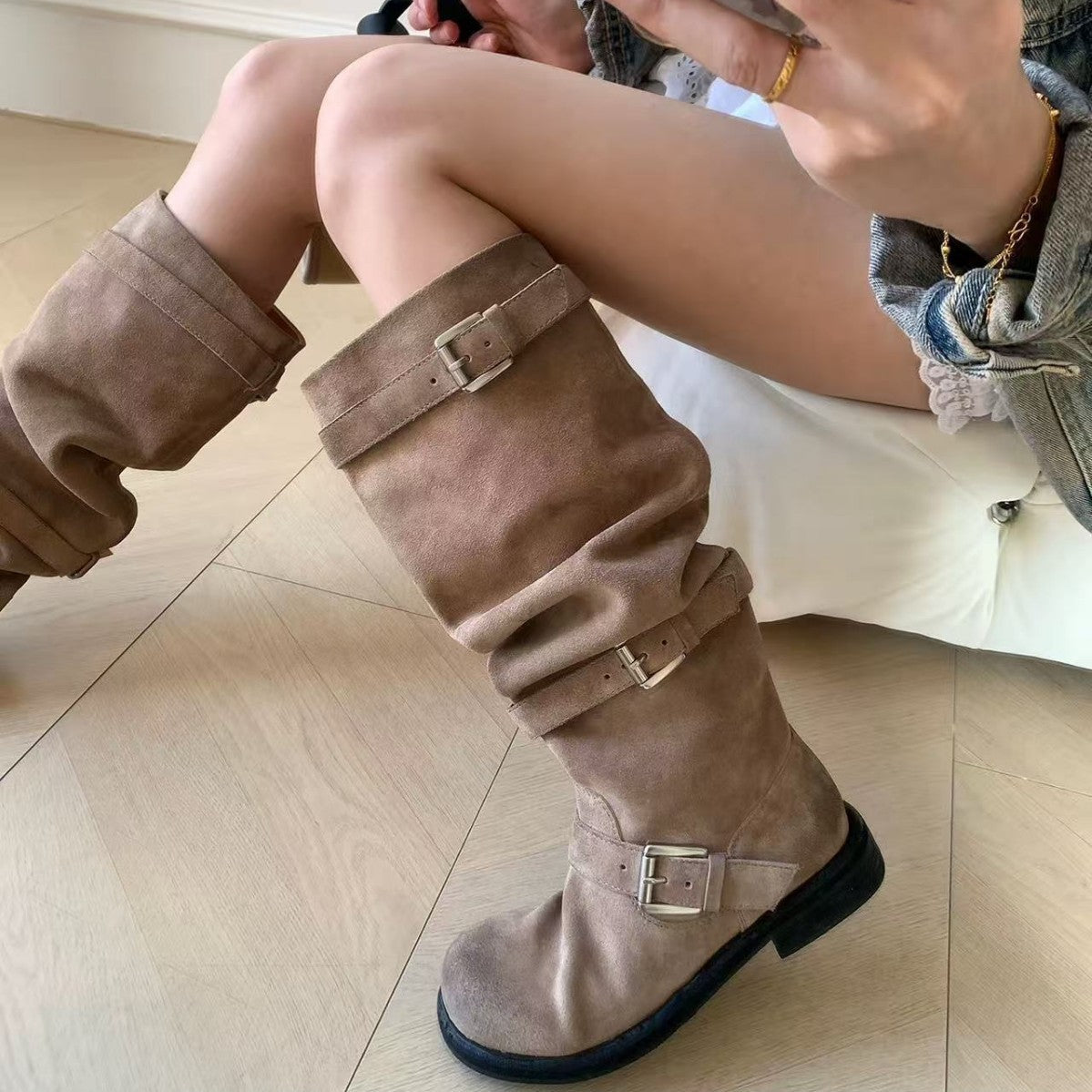 Version Classic Knight Martin Solid Color Belt Buckle Pile Style Women's Leather Boots