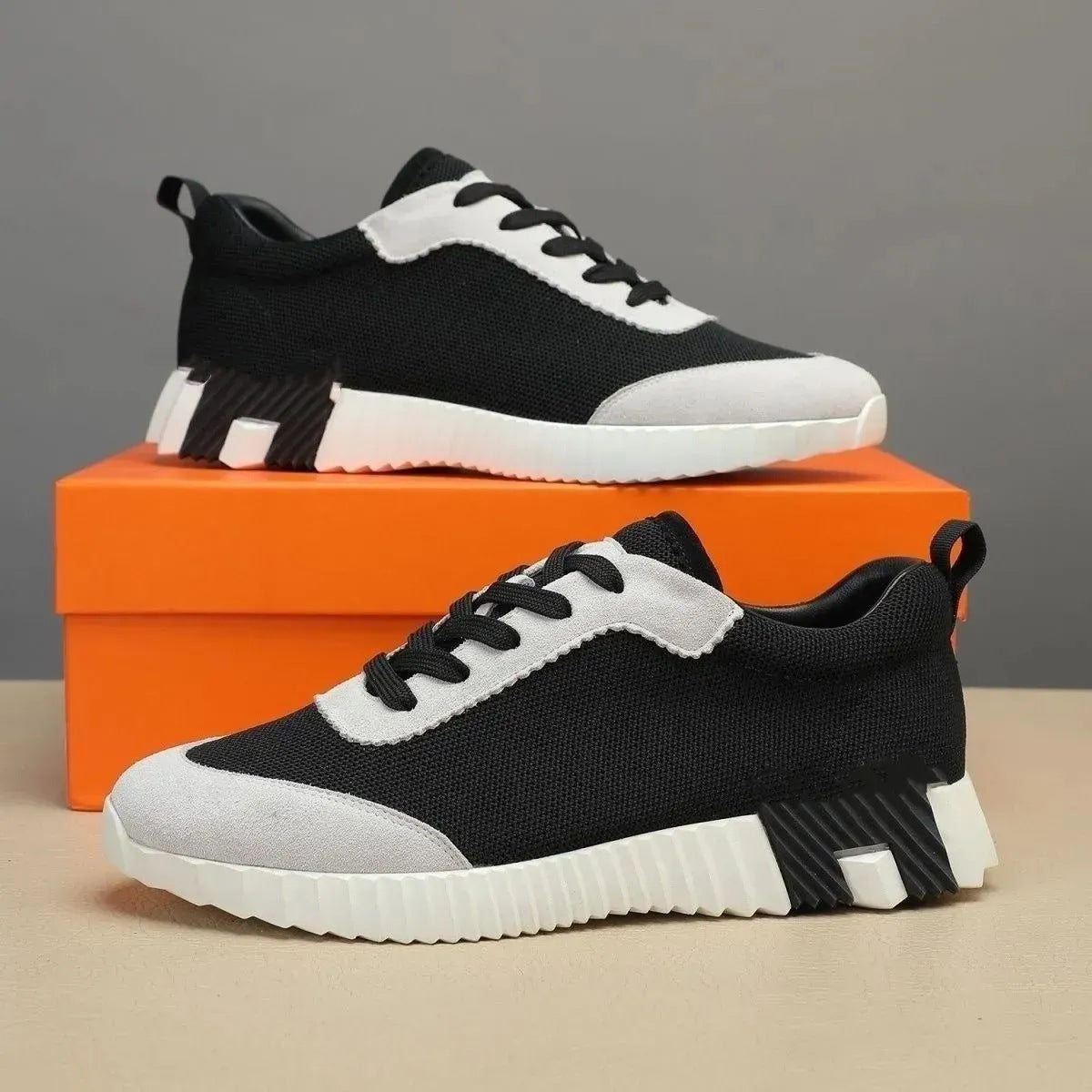 Women's Fashion Comfortable Board Winter Breathable Light Luxury Women's Sports Shoes