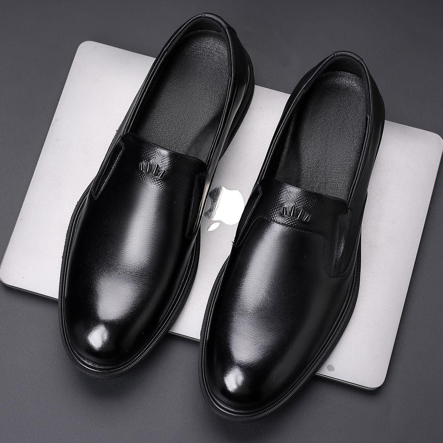 Men's Top Layer Cowhide Slip-on Formal Wear British Men's Business Leather Shoes