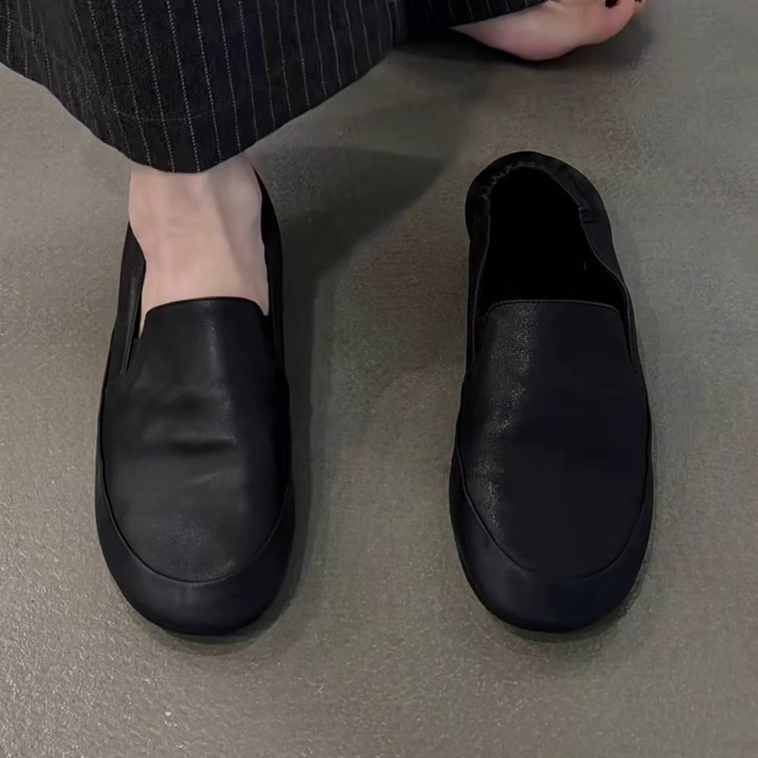 Women's Sheepskin Version Retro Style Black Round Head Super Soft Loafers