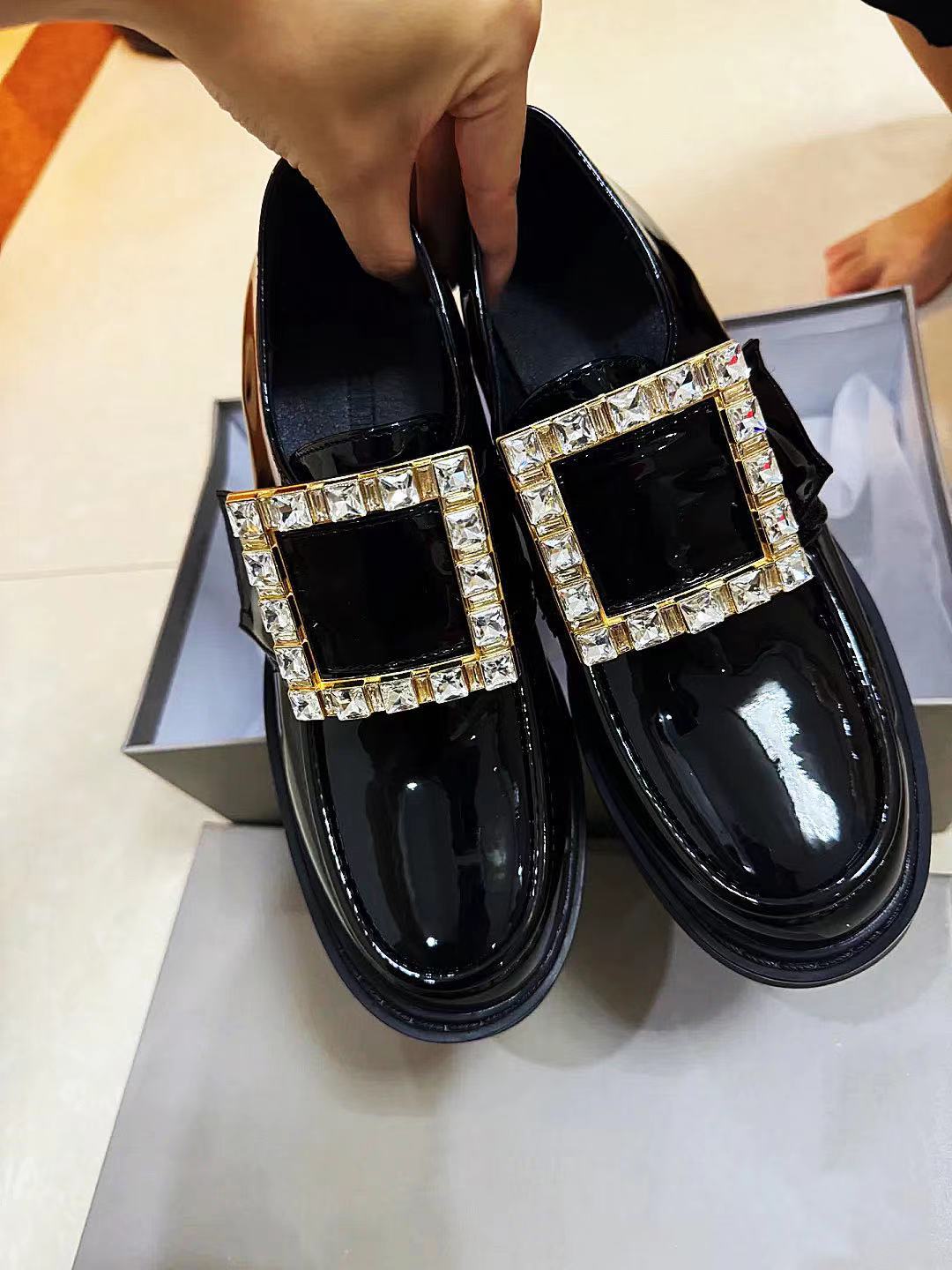 British Style Female Preppy Patent Square Buckle Loafers