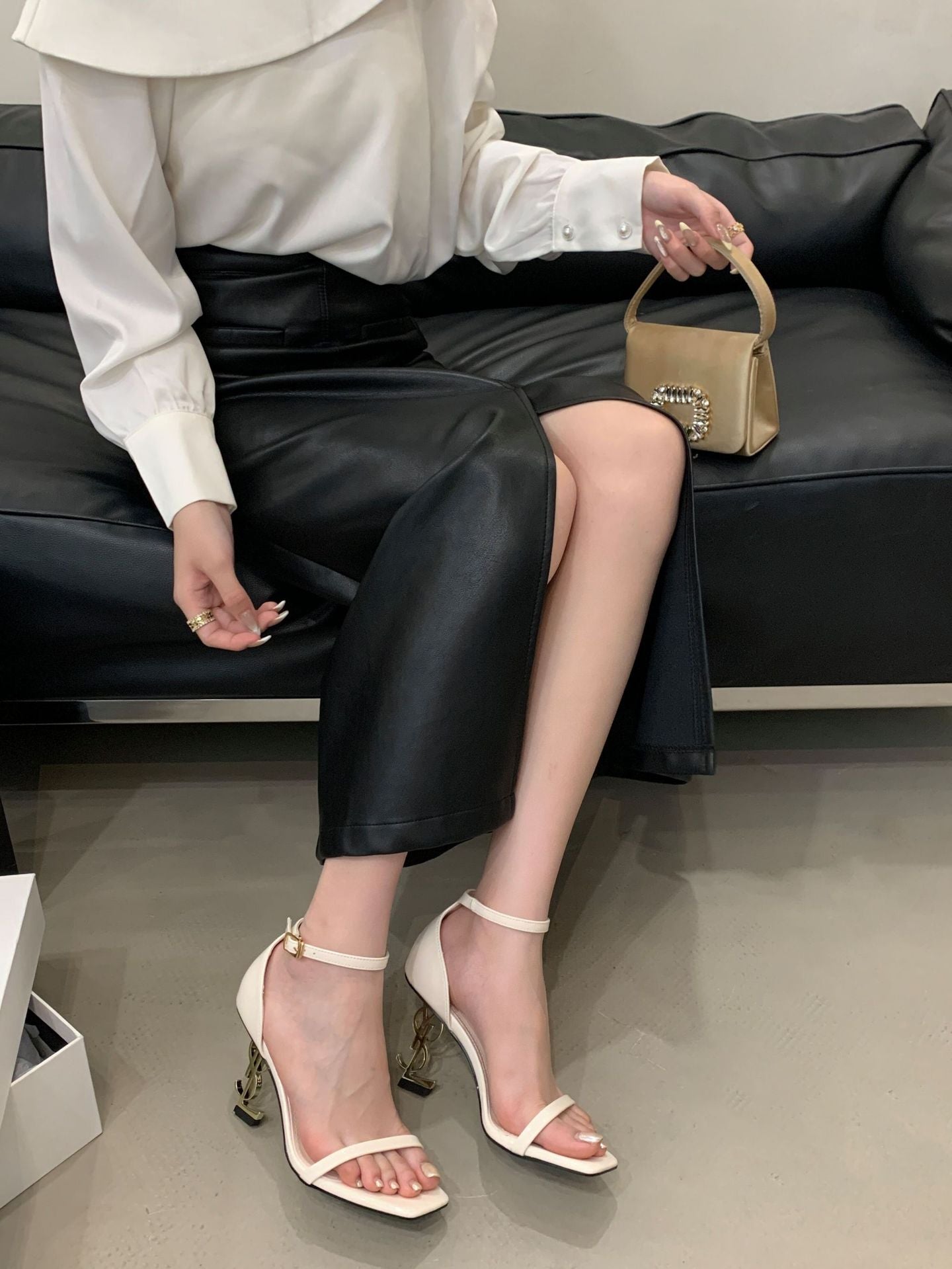 Women's Classic Style Sexy Letters Summer Strap Buckle Women's Shoes