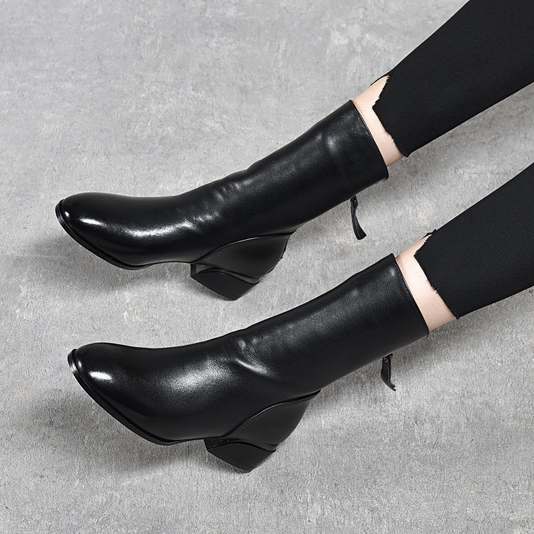 Women's Round Toe With Chunky Back Zipper Boots
