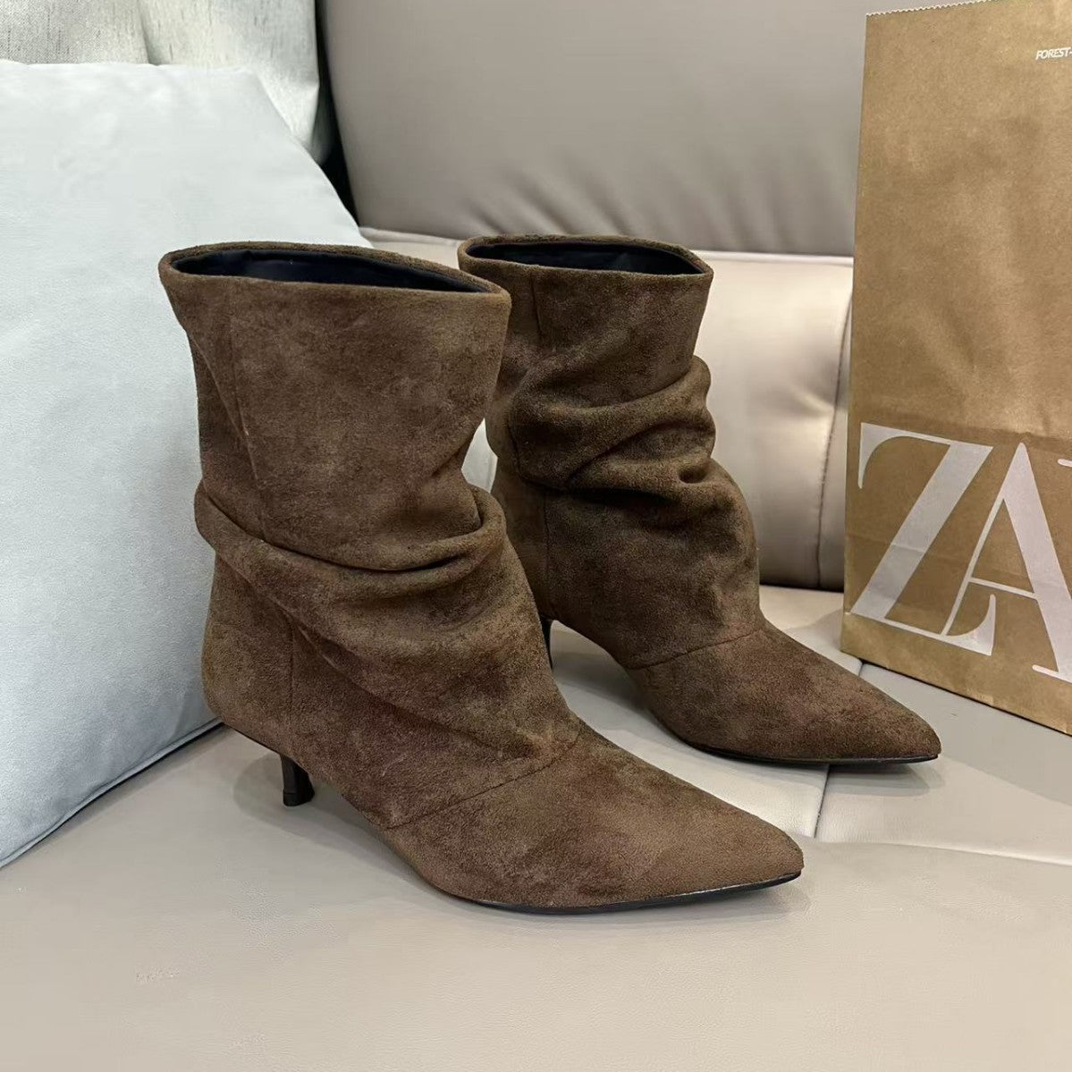 Women's Pointed Toe Pleated Ankle Cow Suede Pile Style Middle Women's Leather Boots