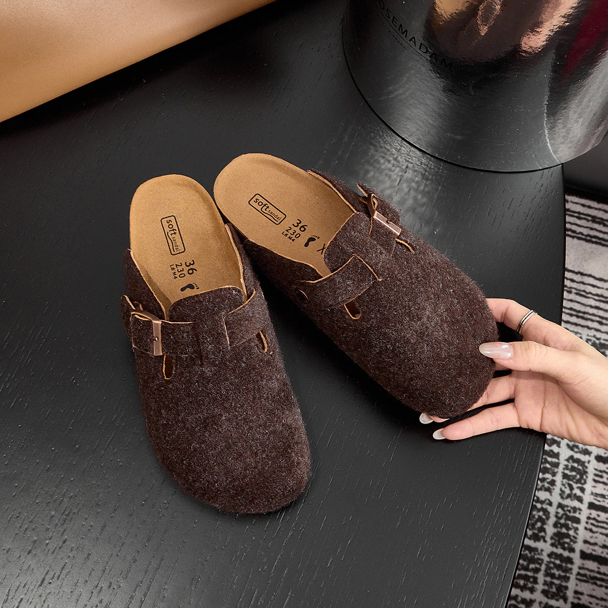Women's Furry Toe Cap Semi Retro Platform Slippers