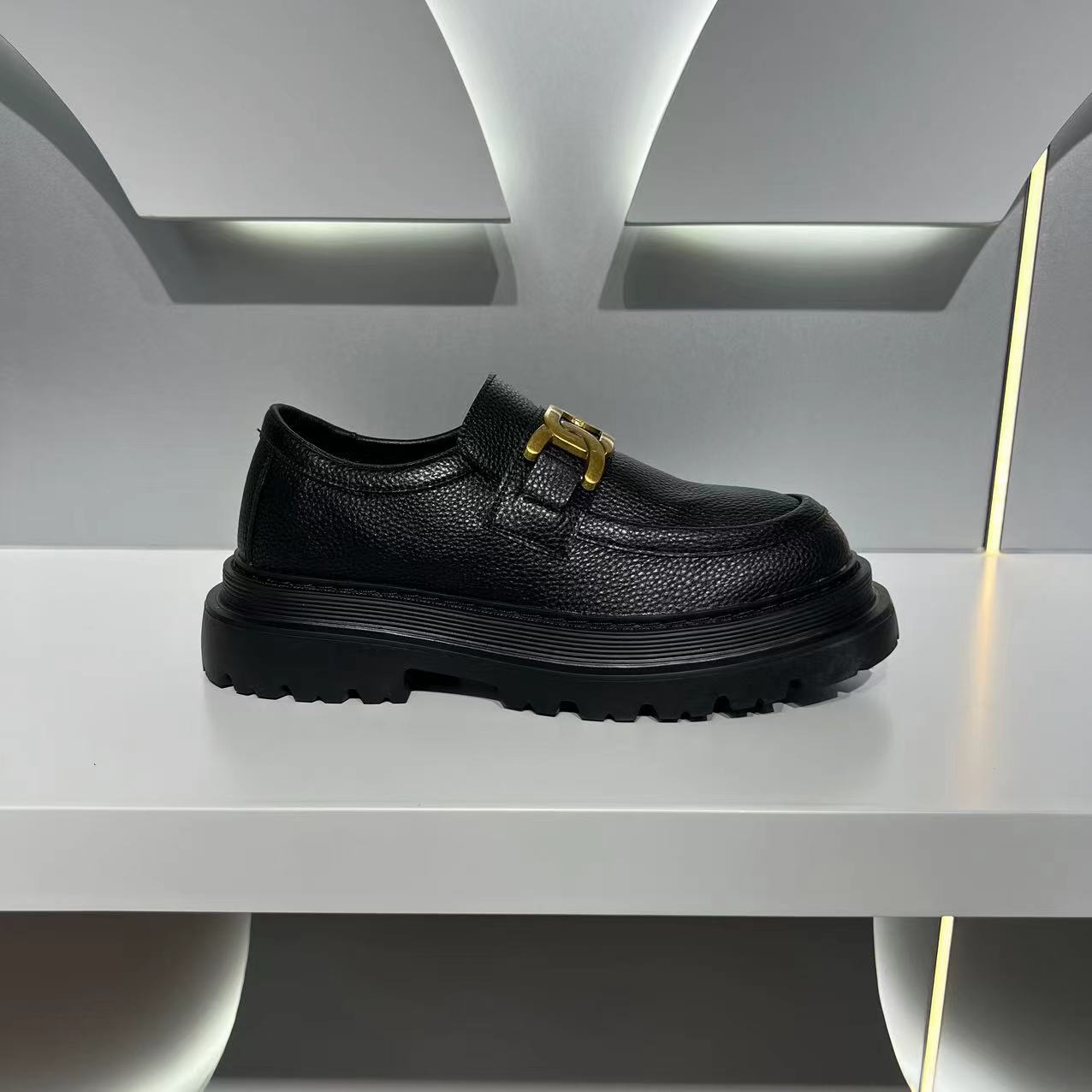 Men's Height Increasing One Pedal Business White Loafers