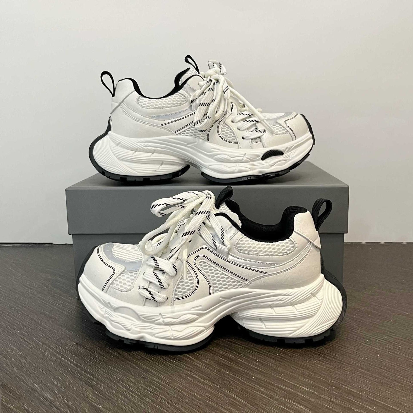 Women's Early Spring Thick Bottom Heightened Daddy Women's Sports Shoes