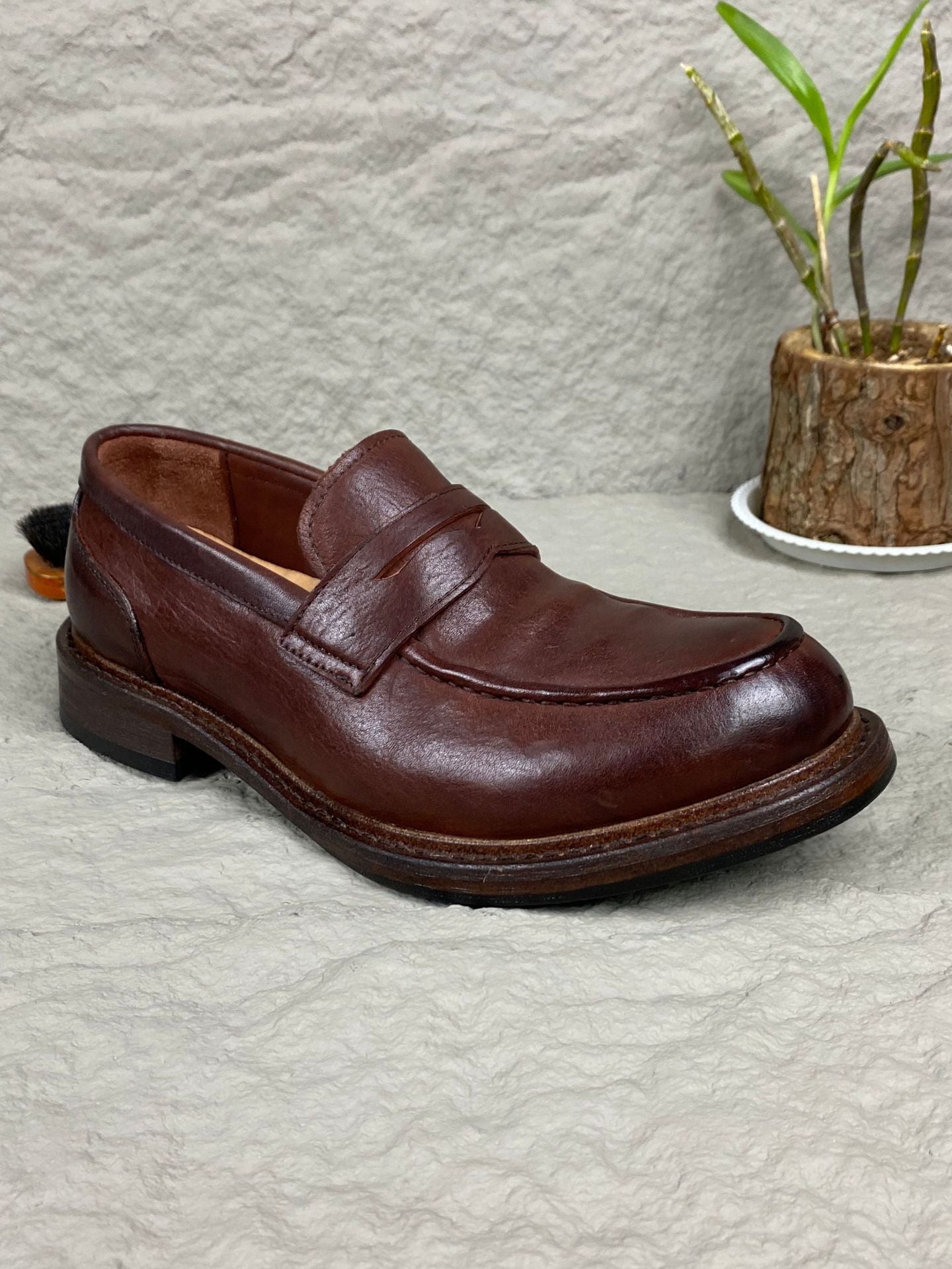 Men's Round Toe Slip-on Washed Horse Business Loafers/doug Shoes