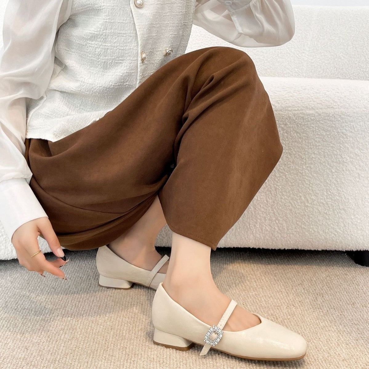 Women's Widened Fat Genuine Elegant Square Toe Style Matching Women's Shoes