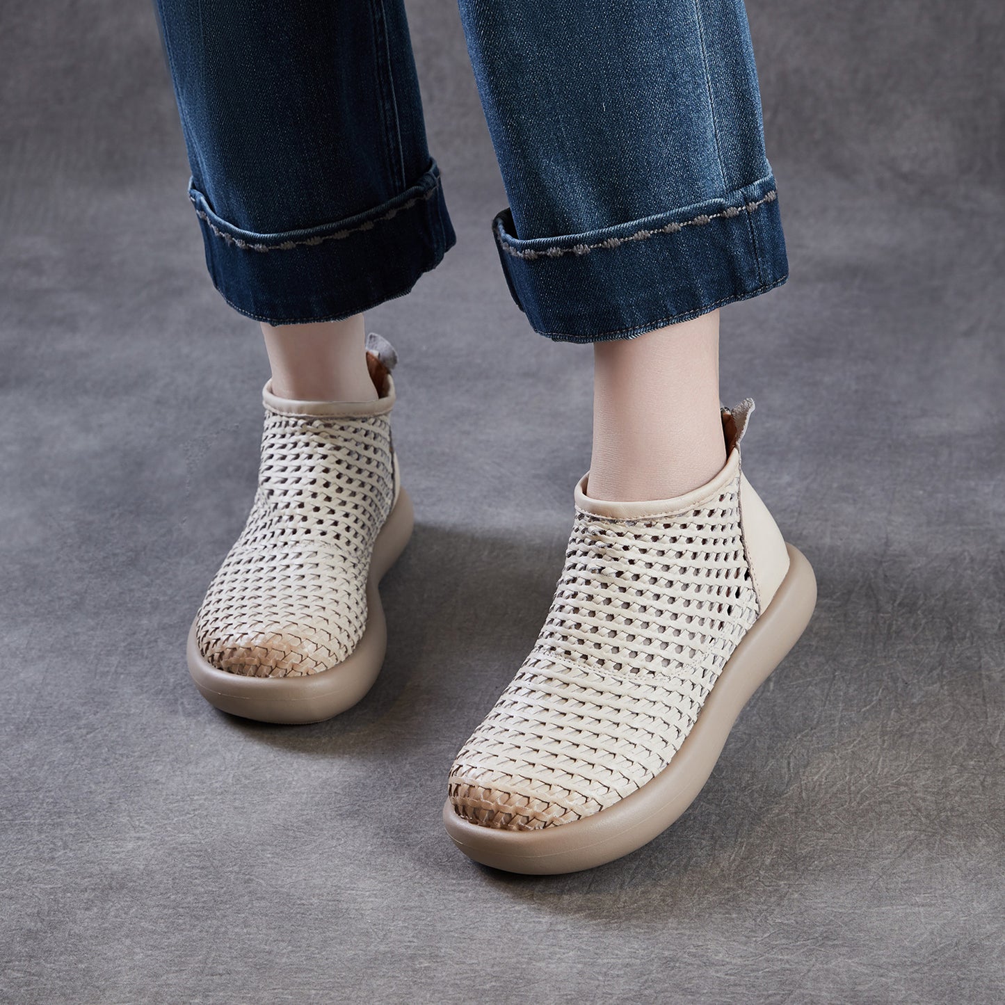 Retro Round Toe Woven Hollowed Genuine Sandals