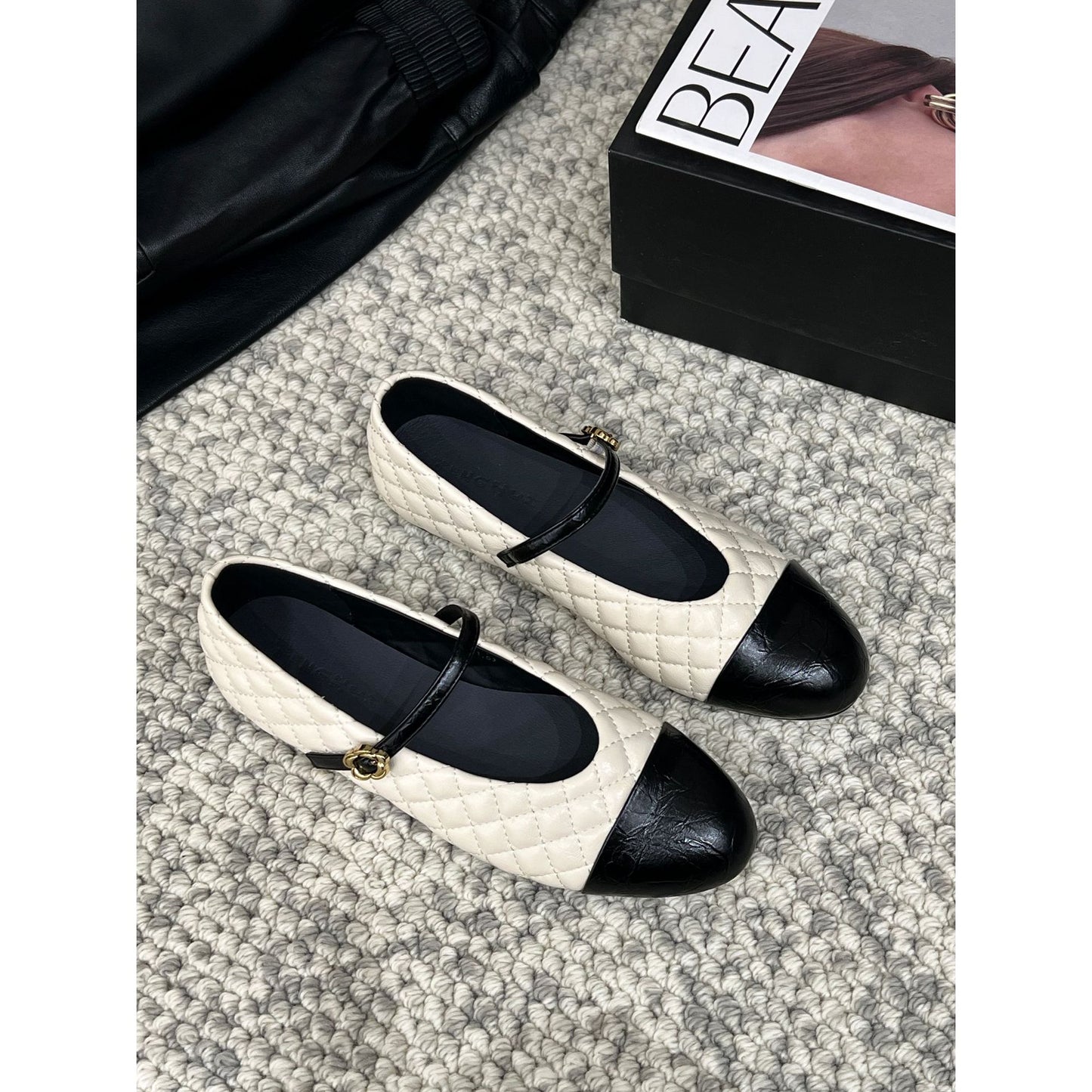Style Series Rhombus Flat Bottom Ballet Round Head Shallow Mouth Women's Fashion Shoes