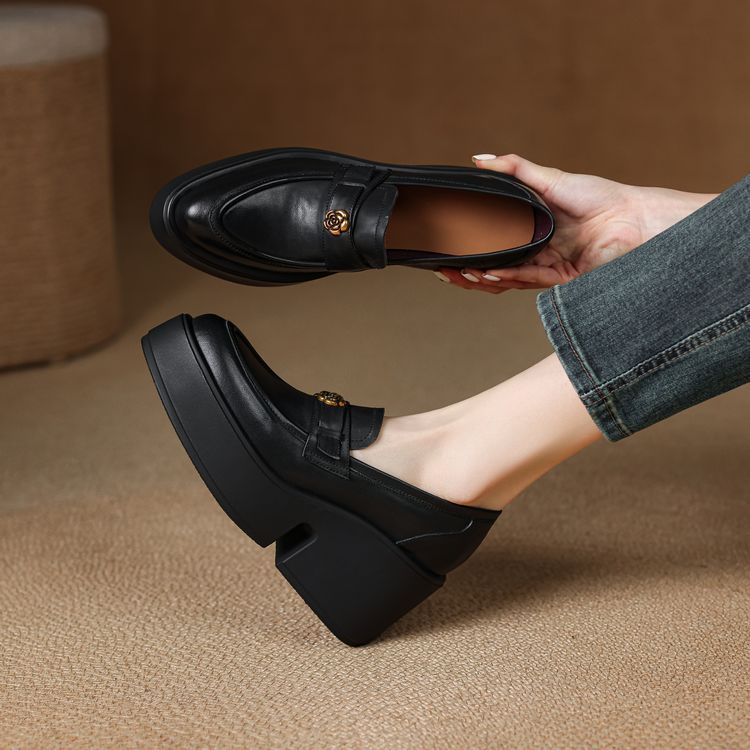 Women's High Authentic Platform Pointed Toe Camellia Wedge Loafers