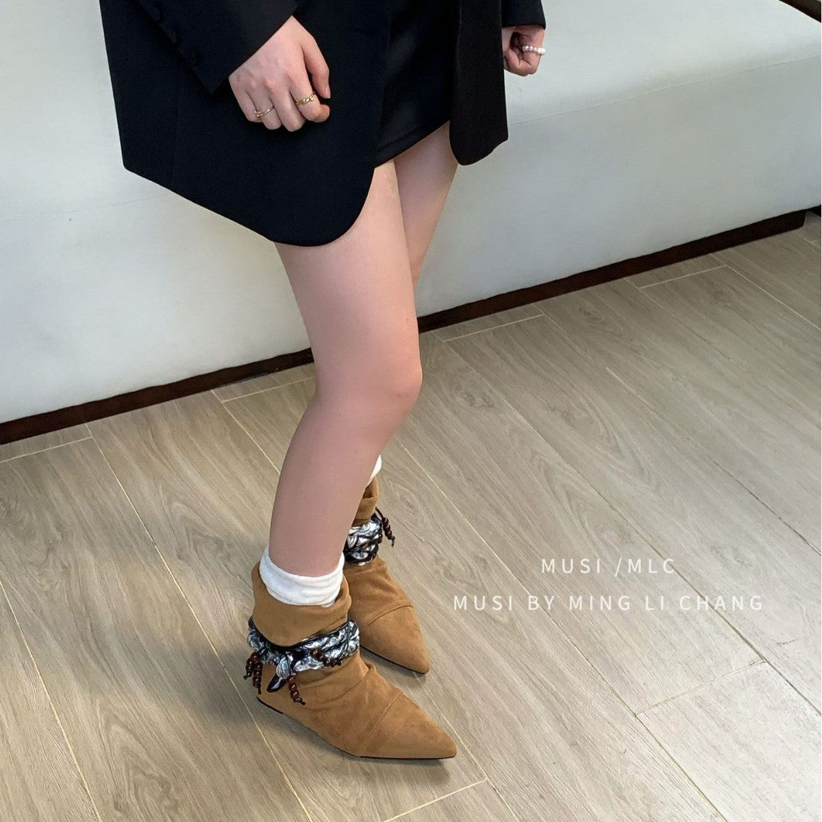 Women's Waste Soil Fashion Desert Tassel Knee-high Retro Knitted Belt Pointed Women's Leather Boots