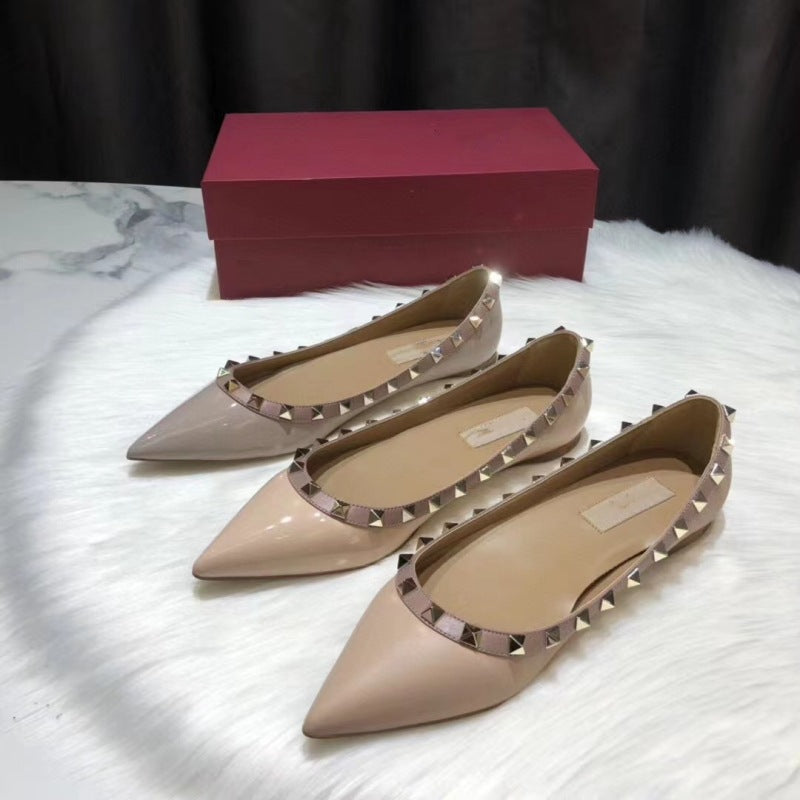 Women's Shallow Mouth Rivet Pointed Flat Summer Flat-heeled Wedding Women's Fashion Shoes