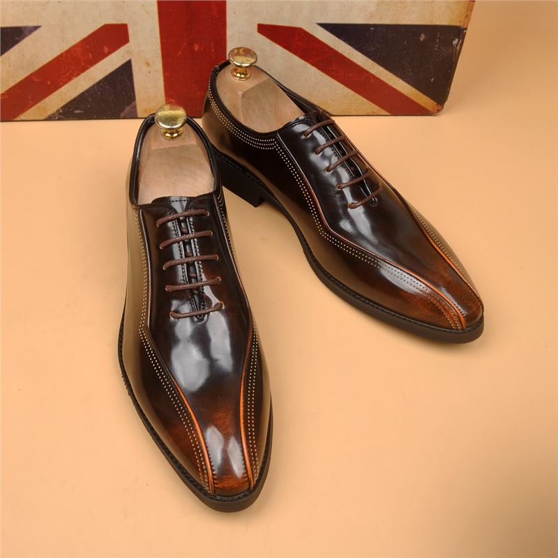 Men's Formal British Style Retro Breathable Wedding Men's Business Leather Shoes