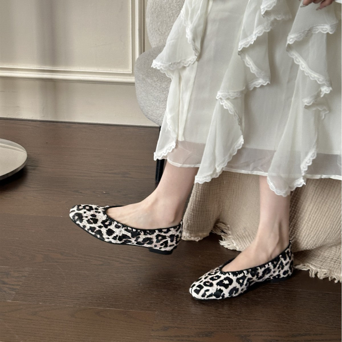 Women's Korean Style French Vintage Leopard Print Flat Temperament Slip-on Soft Women's Fashion Shoes