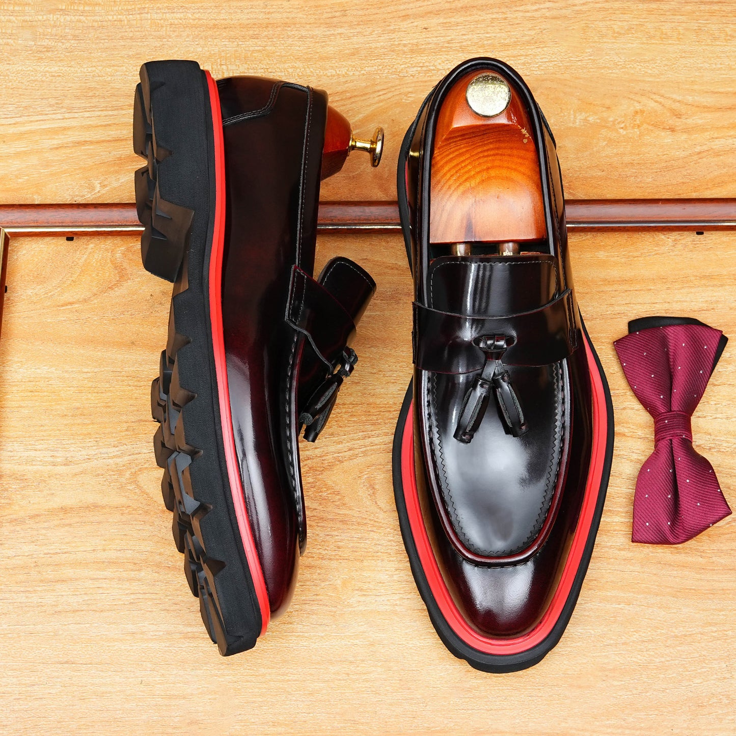 Men's Glossy Thick Bottom Red Blue Edge Men's Casual Leather Shoes