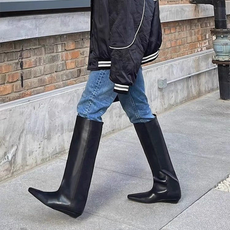 Women's Black Knight Pointed Toe Below The Boots