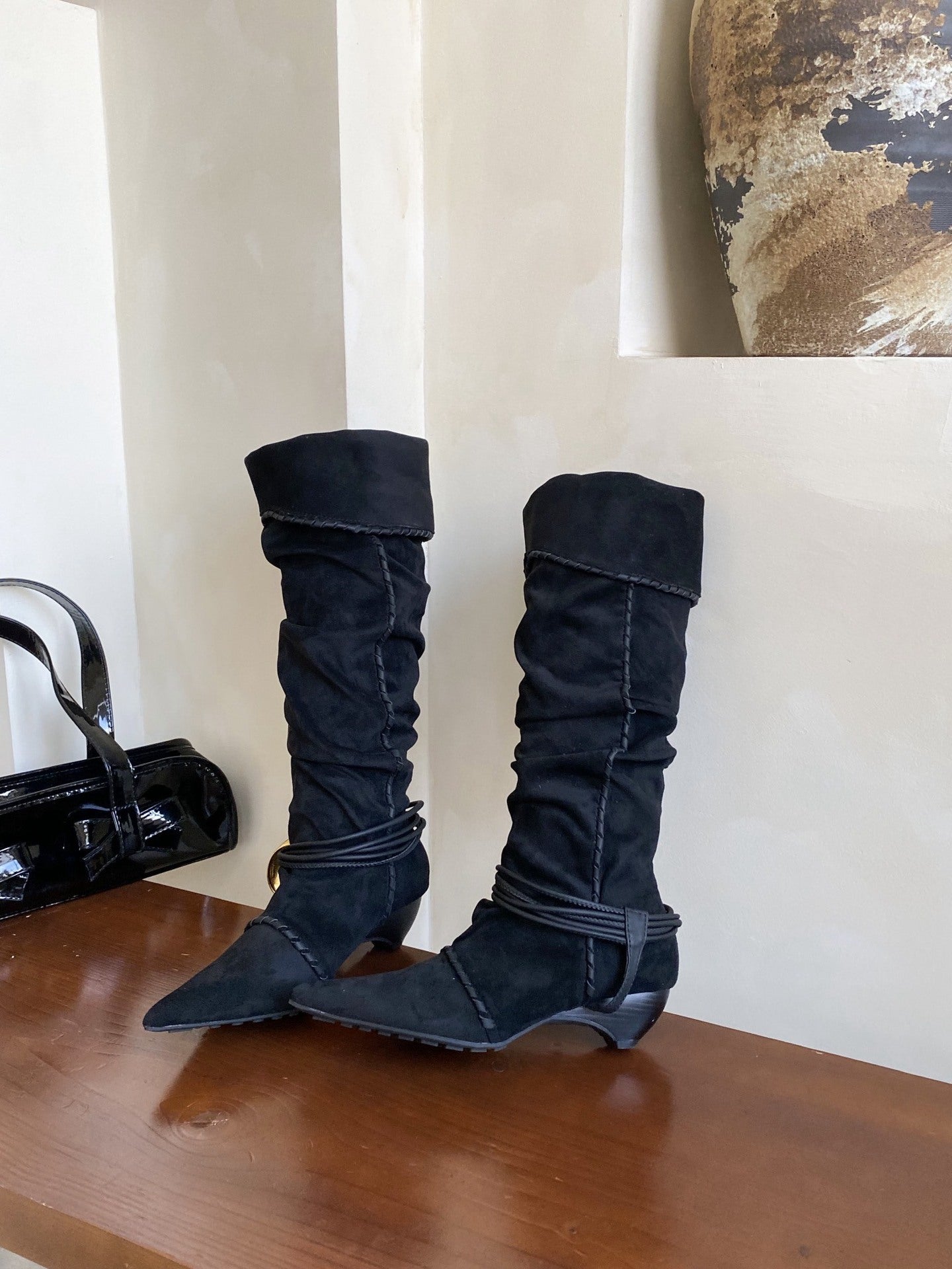 Handmade Binding Cable Pointed Wood Grain Women's Leather Boots