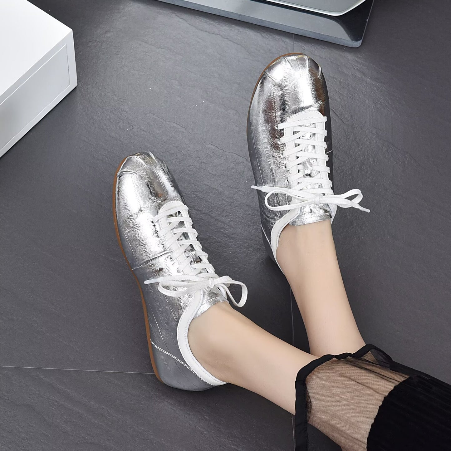 Women's Spring Retro Style German Training Flat Round Toe Women's Casual Shoes