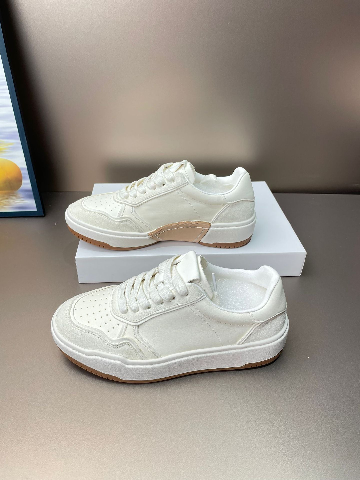 Women's Horse Sports Versatile Handmade White Soft Women's Board Shoes