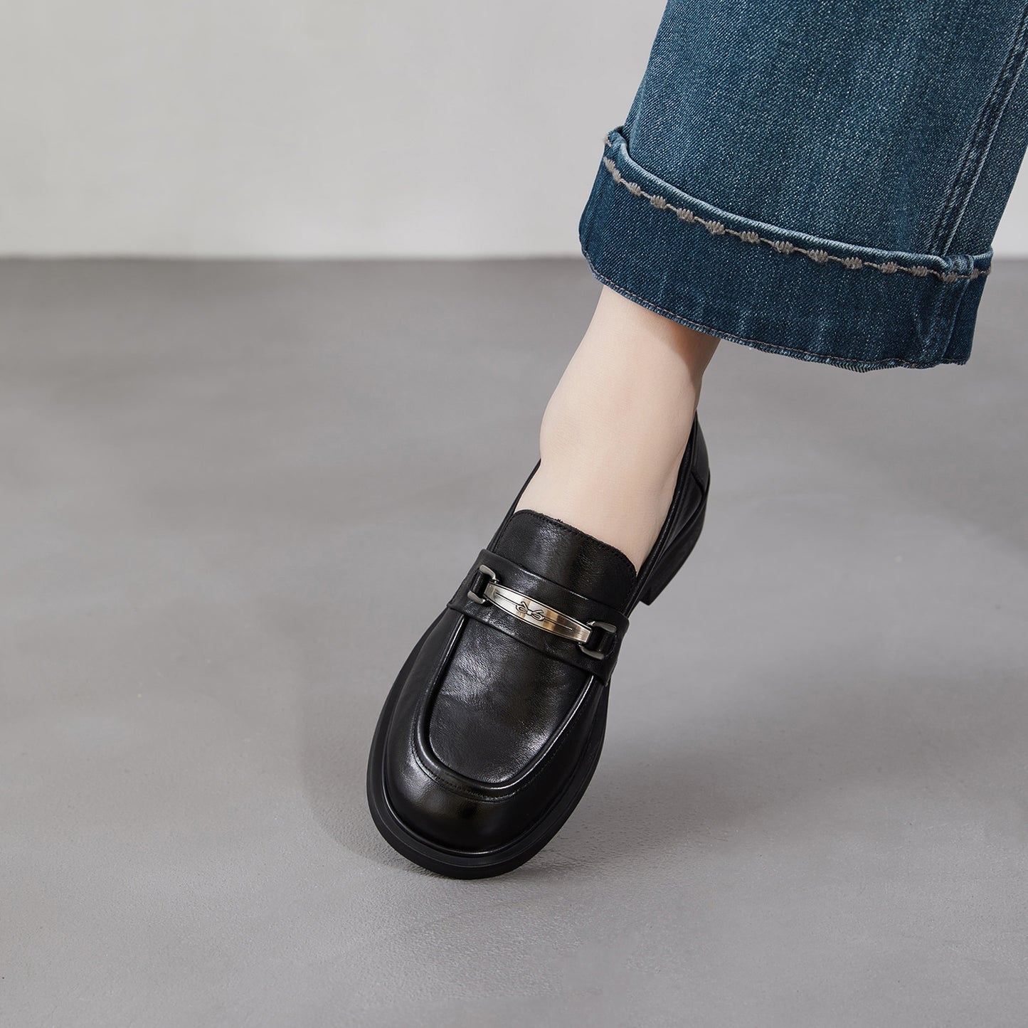 Women's Light Luxury Genuine Spring Black Slip-on Comfortable Leather Shoes