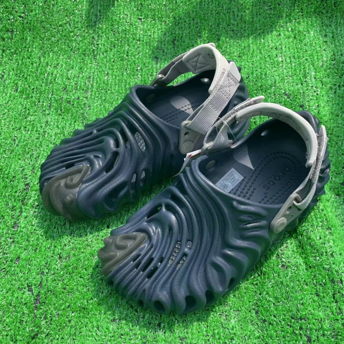 Men's Personalized Fingerprint Beach Outdoor Hole Quantity Sandals