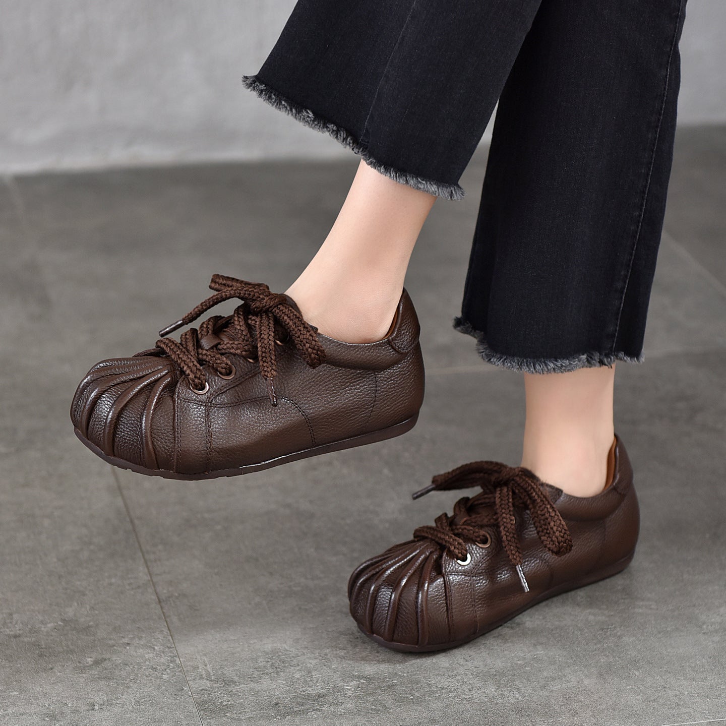 Women's Handmade Genuine Round Toe Flat Spring First Layer Women's Casual Shoes