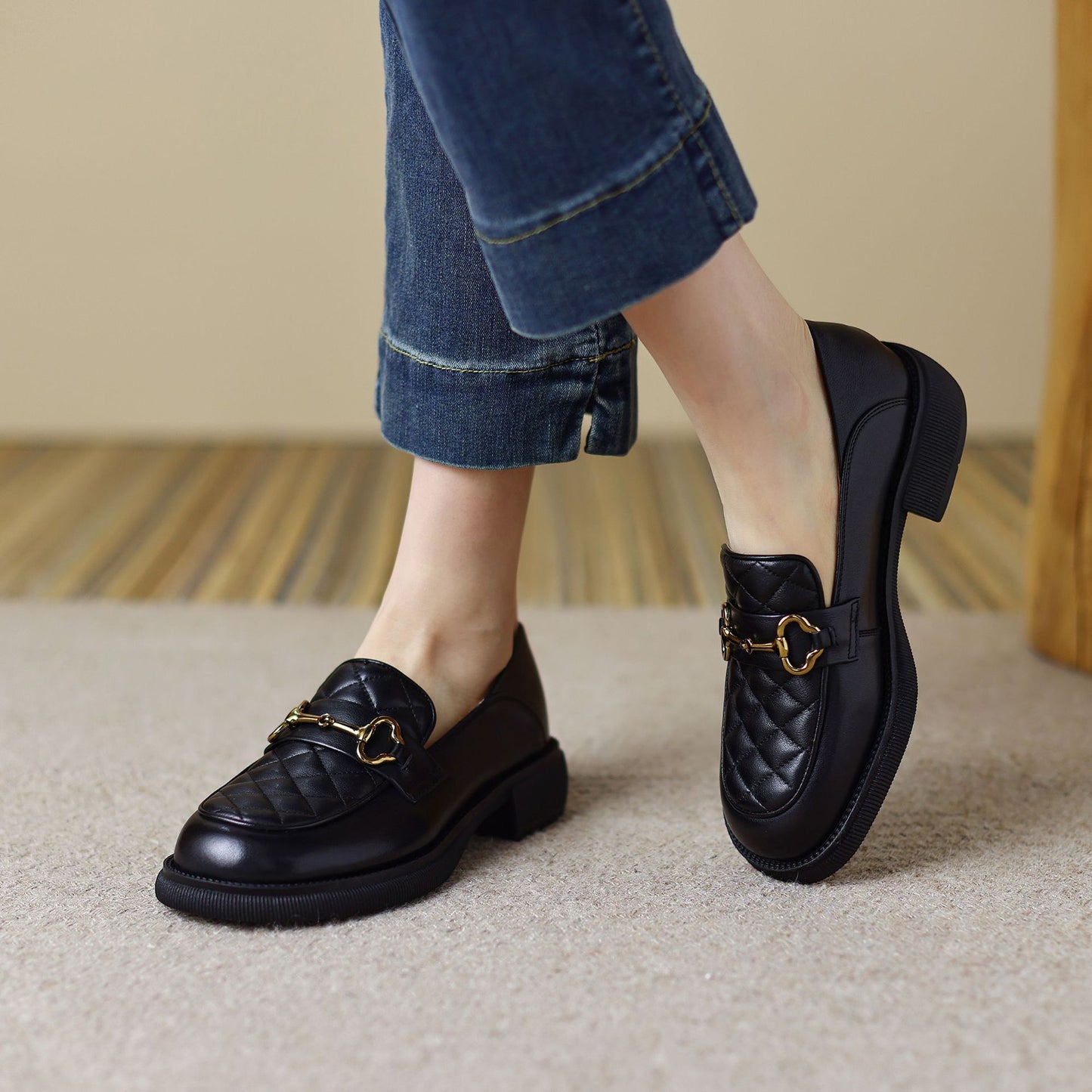 Inside Outside All Shopping Mall Fashion Women's Shoes