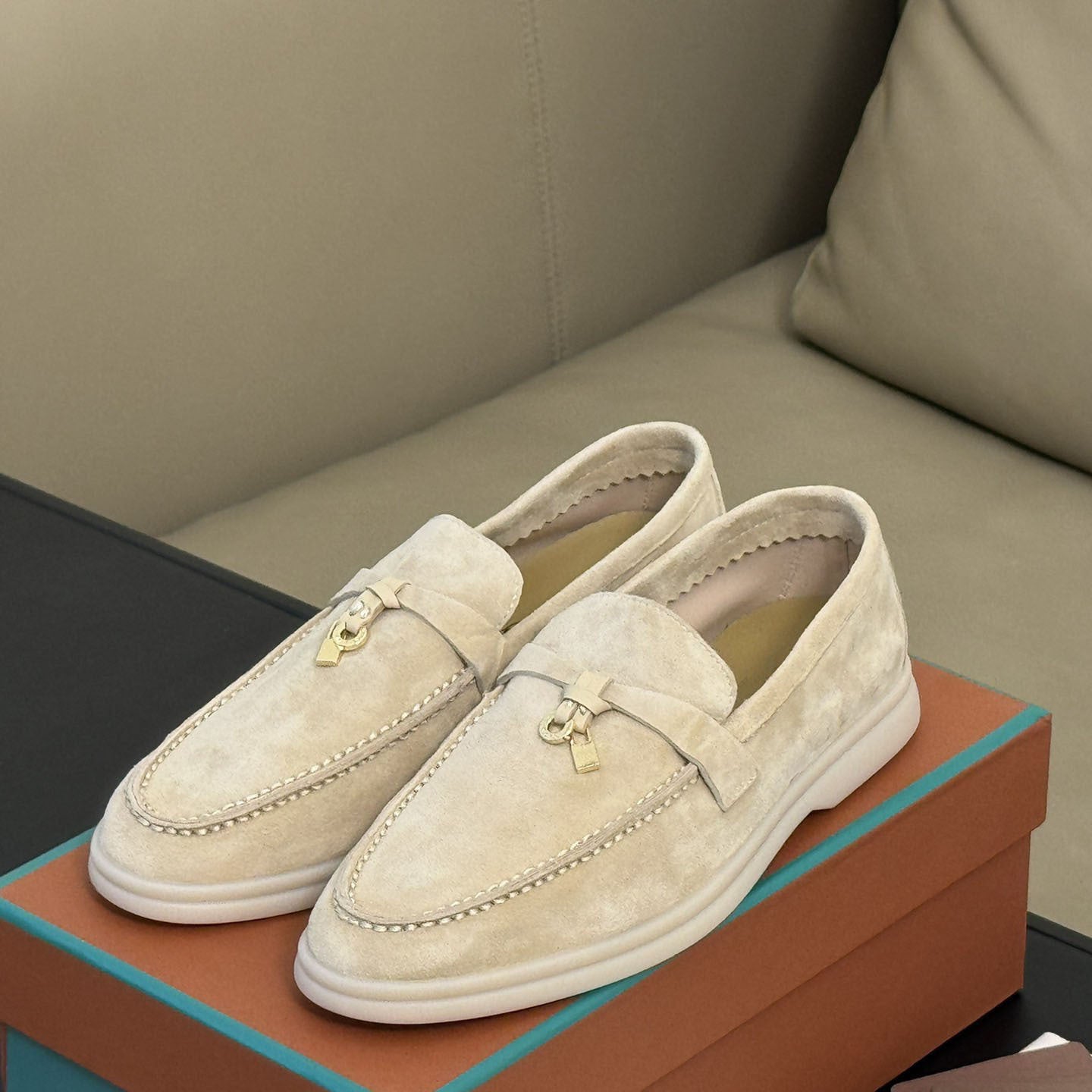 Women's & Men's Genuine Suede Round Toe Flat Shallow Loafers