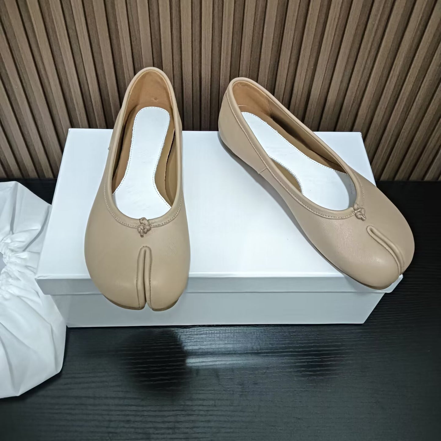 Women's Sheepskin Horseshoe Ballet Dancing Genuine Tabi Flat Women's Casual Shoes