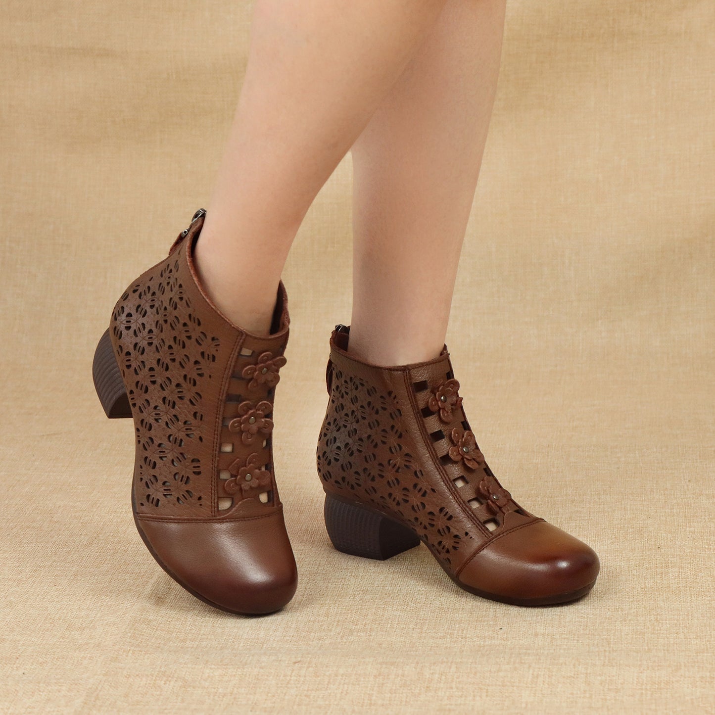 Women's Mom Genuine Retro Comfortable Hollow Soft Boots