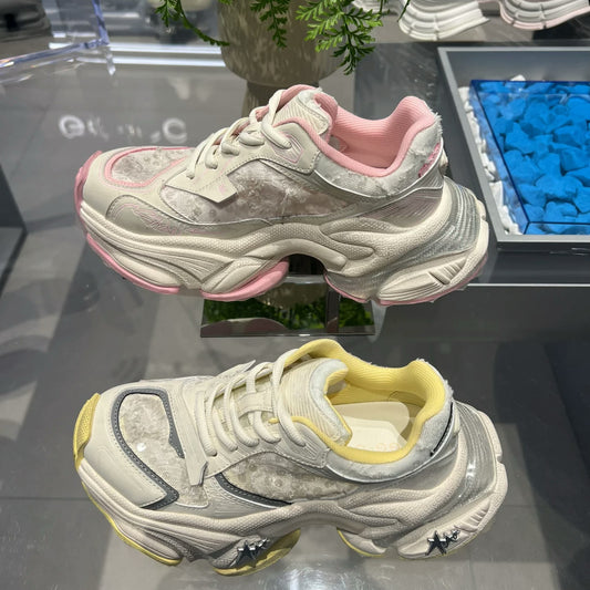 Cool European Goods Niche Mesh Surface Sneakers