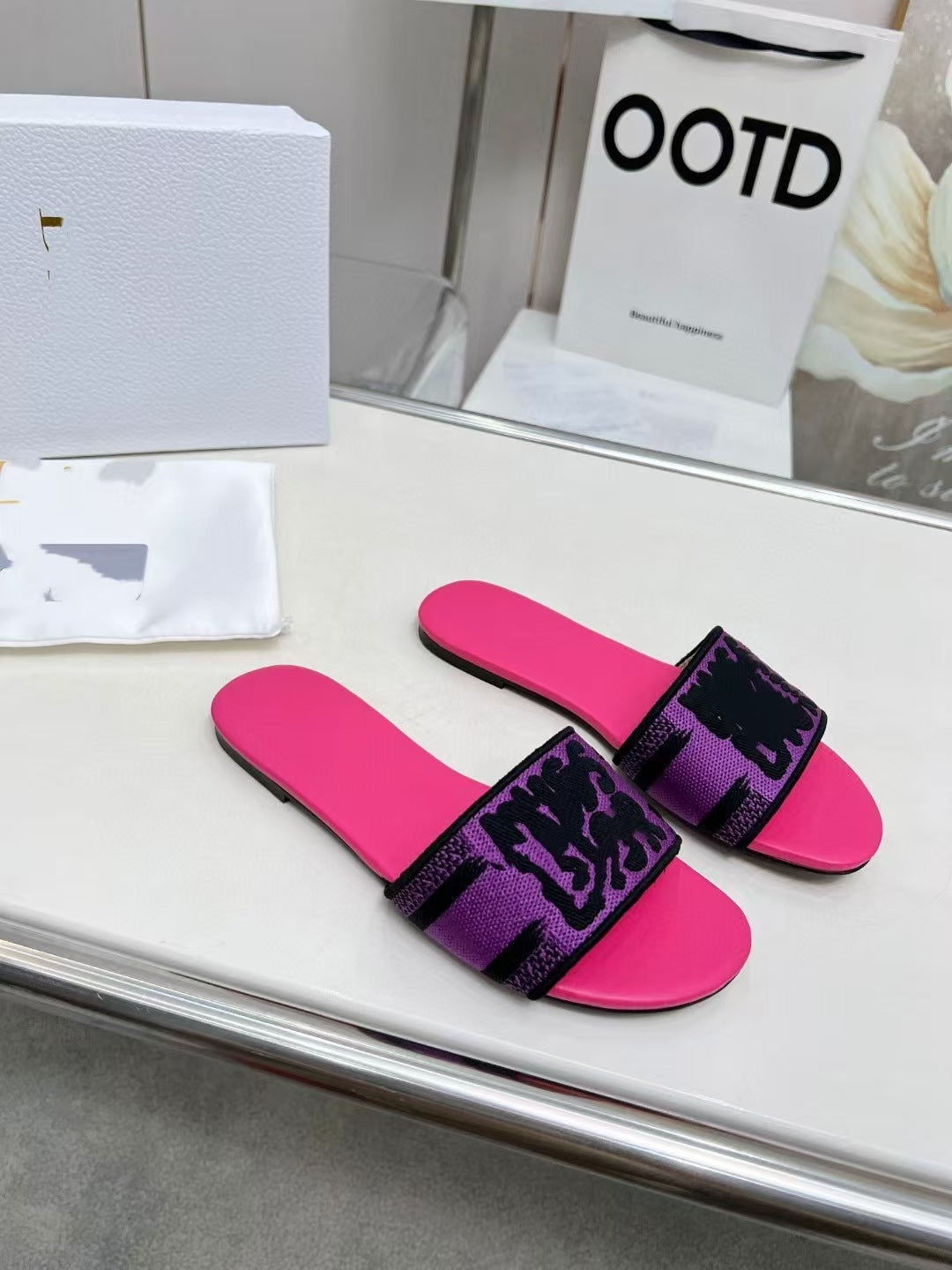 Women's Nigeria Embossed Embroidery Plus Size Flat Slippers