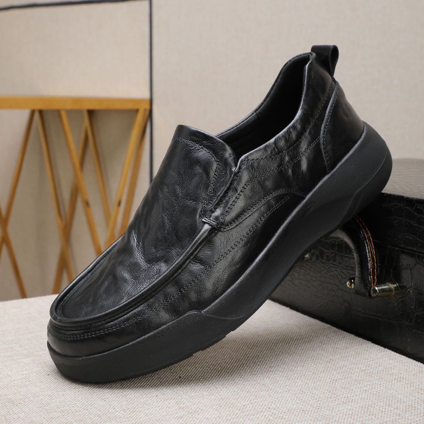 Men's Slip-on Comfortable With High Cost Performance Men's Casual Shoes