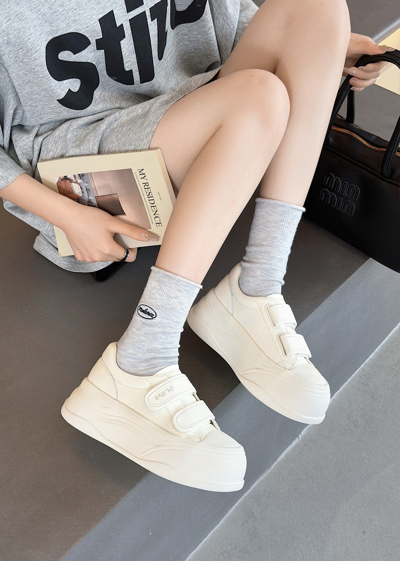Women's Spring Versatile Height Increasing Lightweight Soft Sneakers