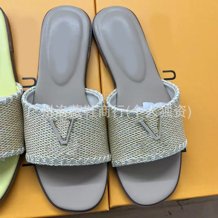 Unique Women's Embroidered With Correct Beach Slippers