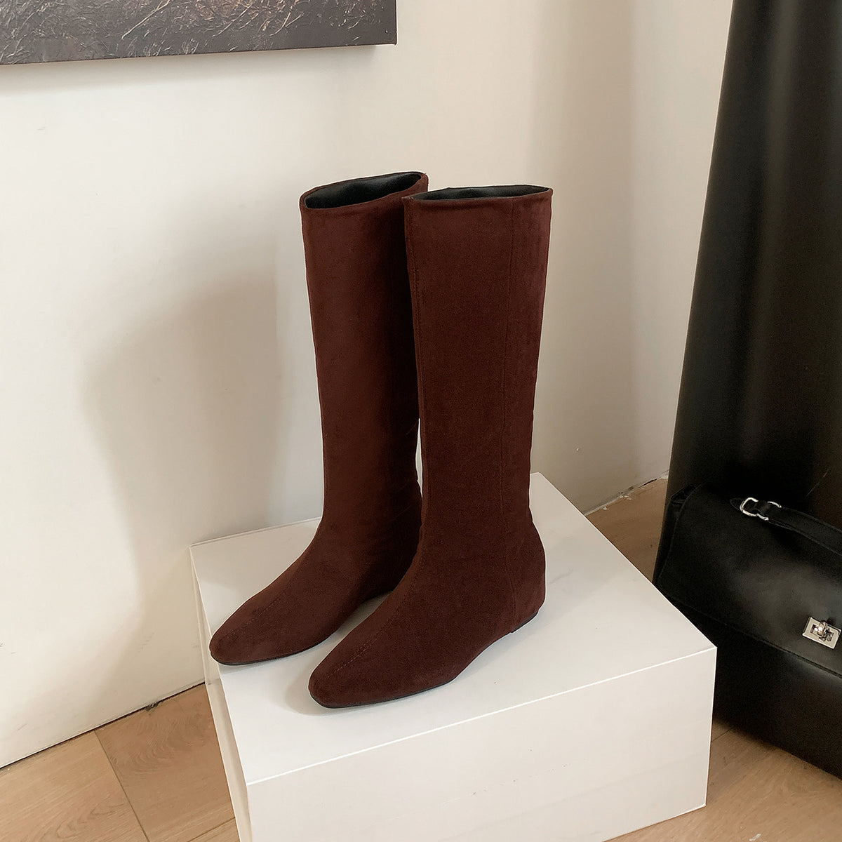 Women's Retro Height Increasing Insole Below The Knee Long Autumn Heels