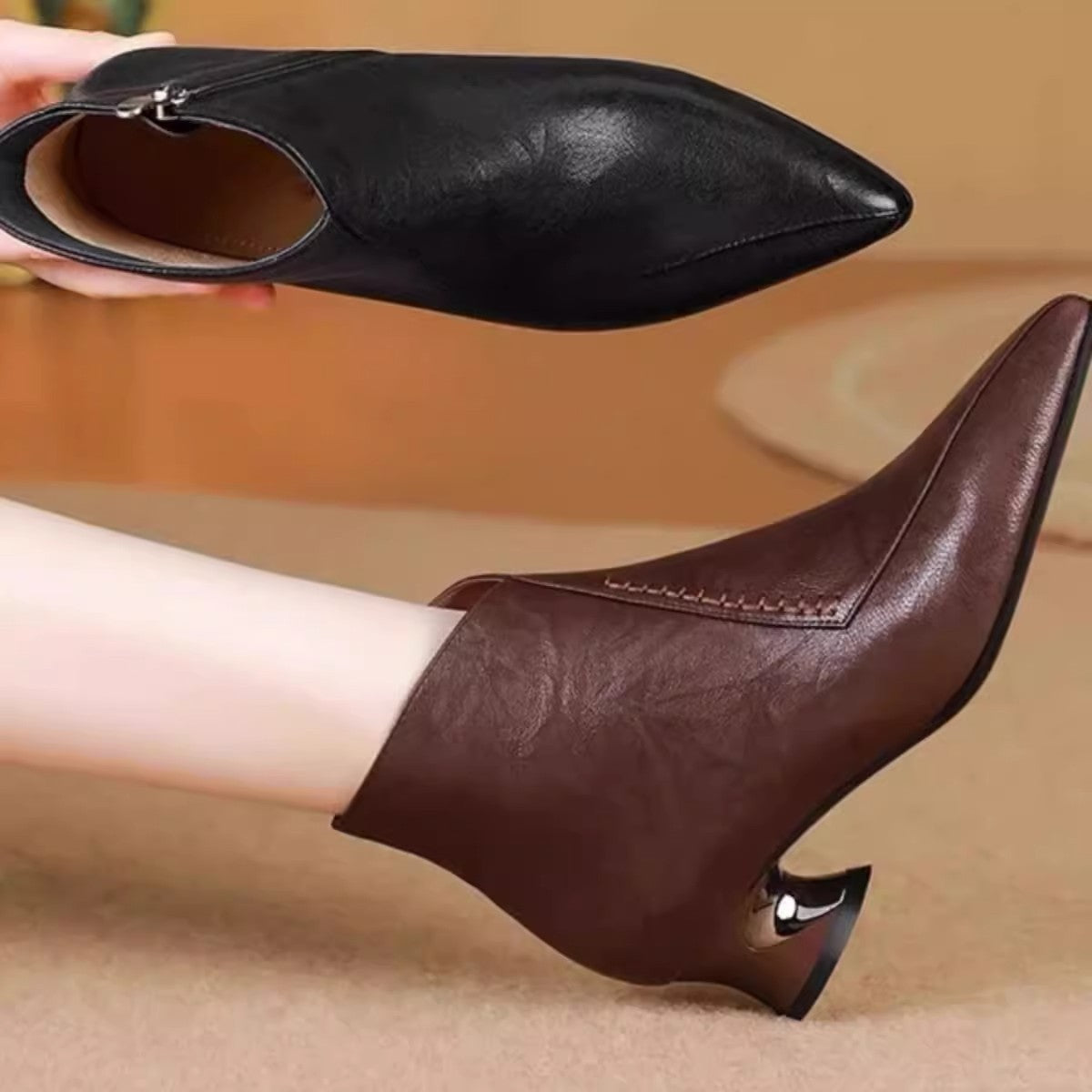 Women's Pointed Chelsea Chunky Martin With Veet Women's Leather Boots