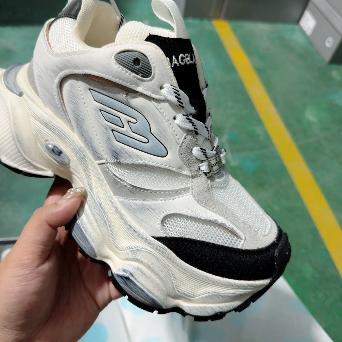 Thick Bottom Increased Mesh Wide Version Lovers Sneakers