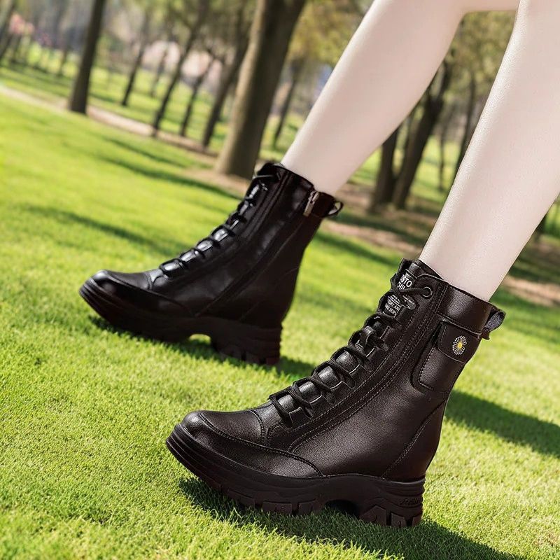 Women's Hight Increasing Martin Korean Lightweight Fashion Women's Leather Boots