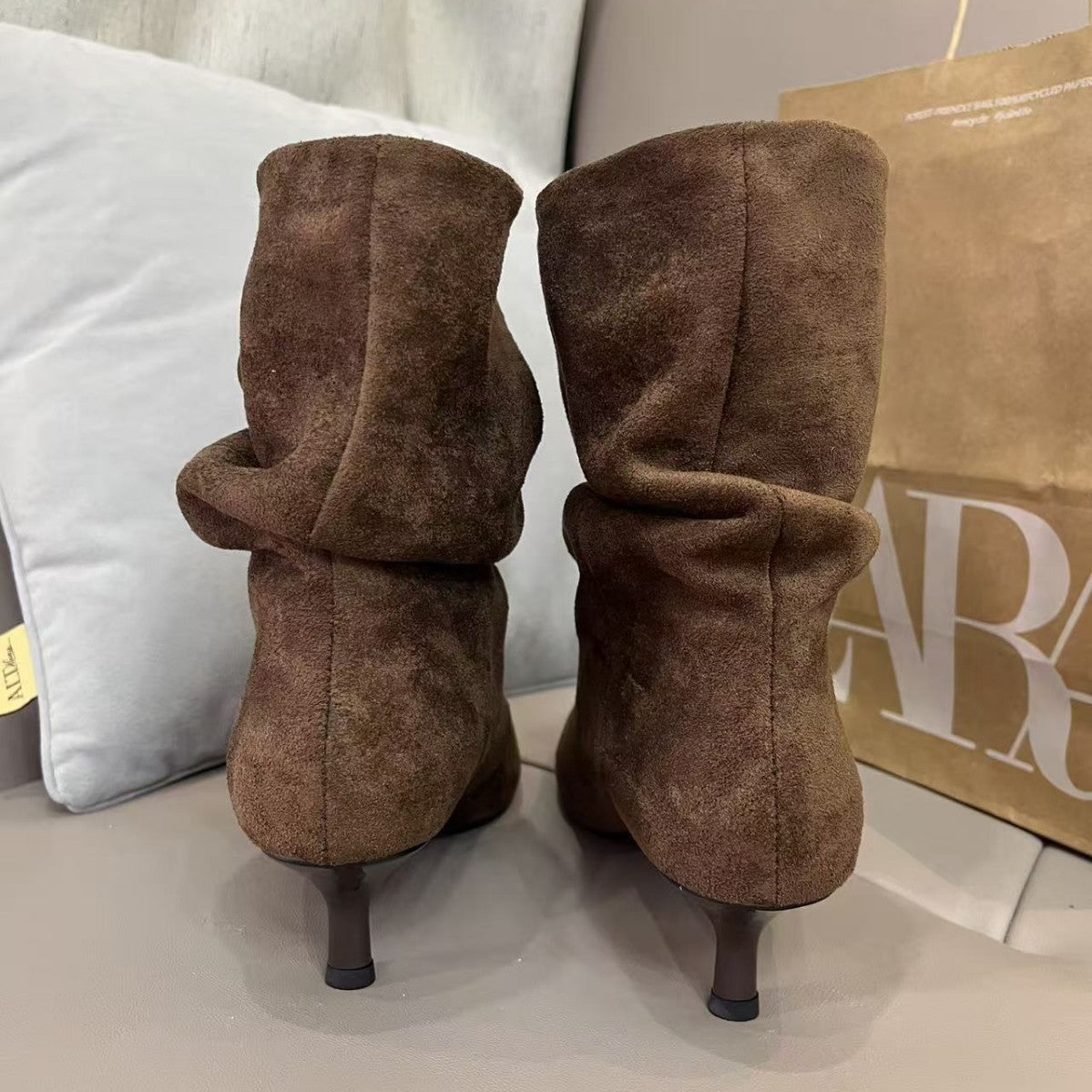 Women's Pointed Toe Pleated Ankle Cow Suede Pile Style Middle Women's Leather Boots