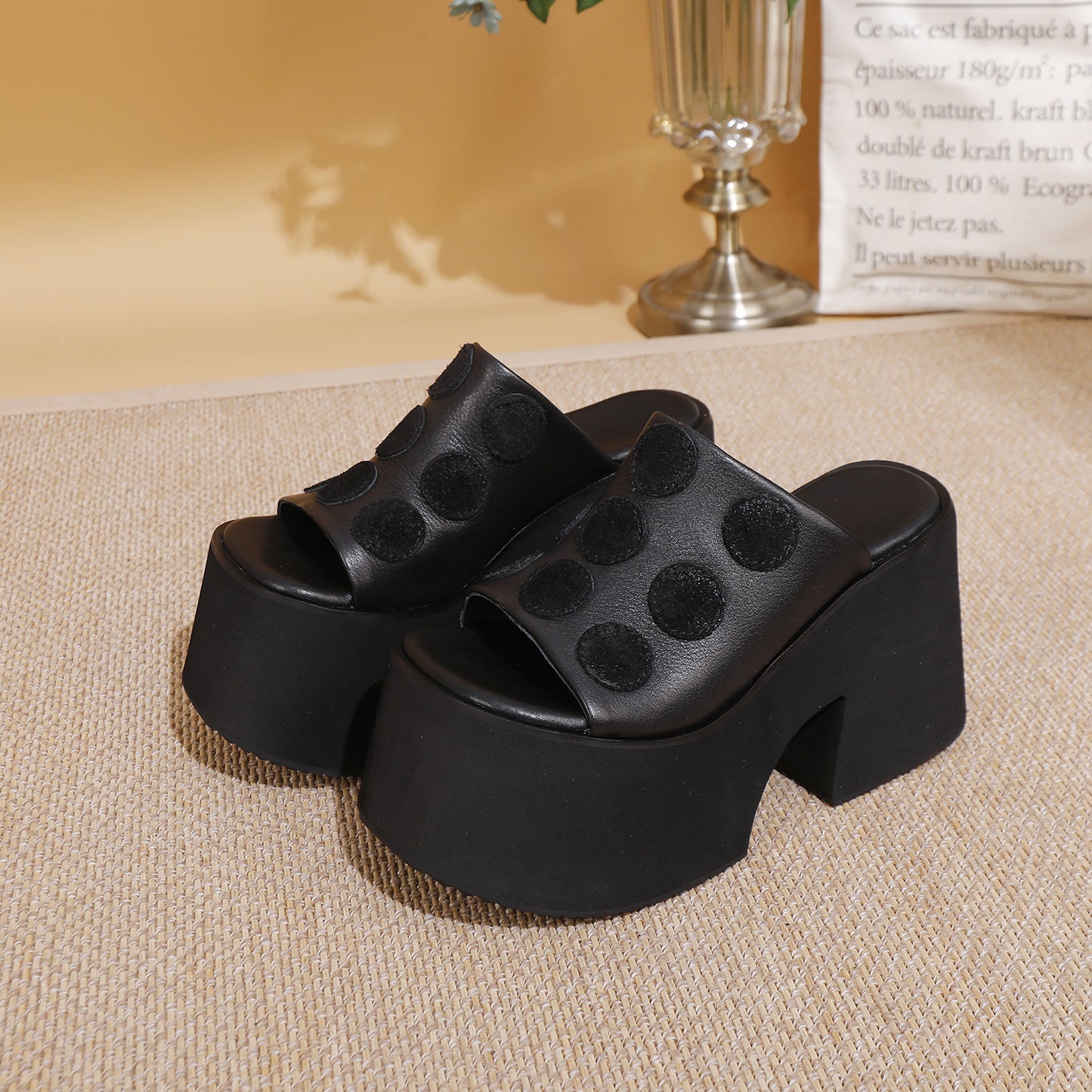 Women's Summer First Layer Cowhide Outdoor Fashion Minority Design Thick-soles Slippers