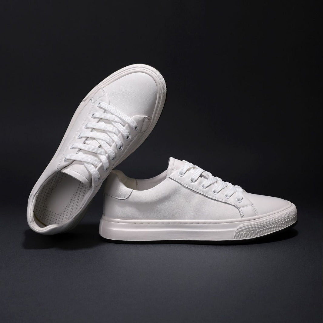 Men's Versatile Fashion Low Top White Trendy Comfortable Sneakers