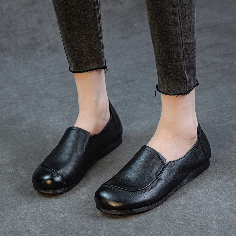 Women's Cowhide Retro Handmade Autumn Simple Flat Middle-aged Mother Shoes