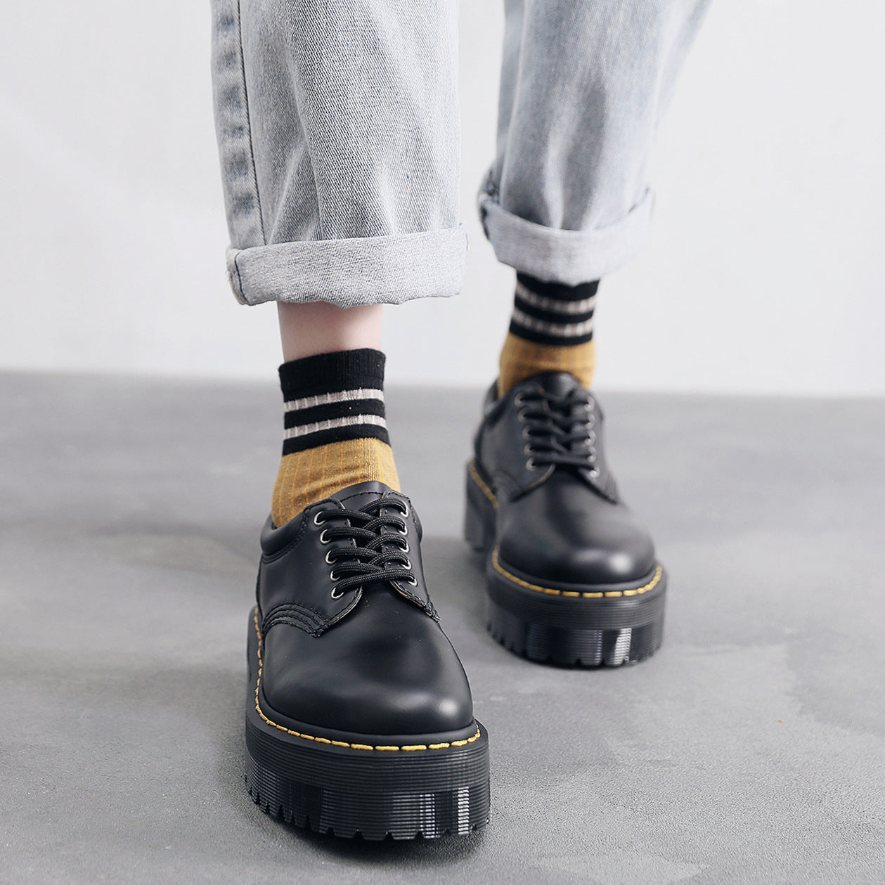 Women's Thick-soled Punk Low-cut Genuine British Round Head Leisure Men's Casual Leather Shoes
