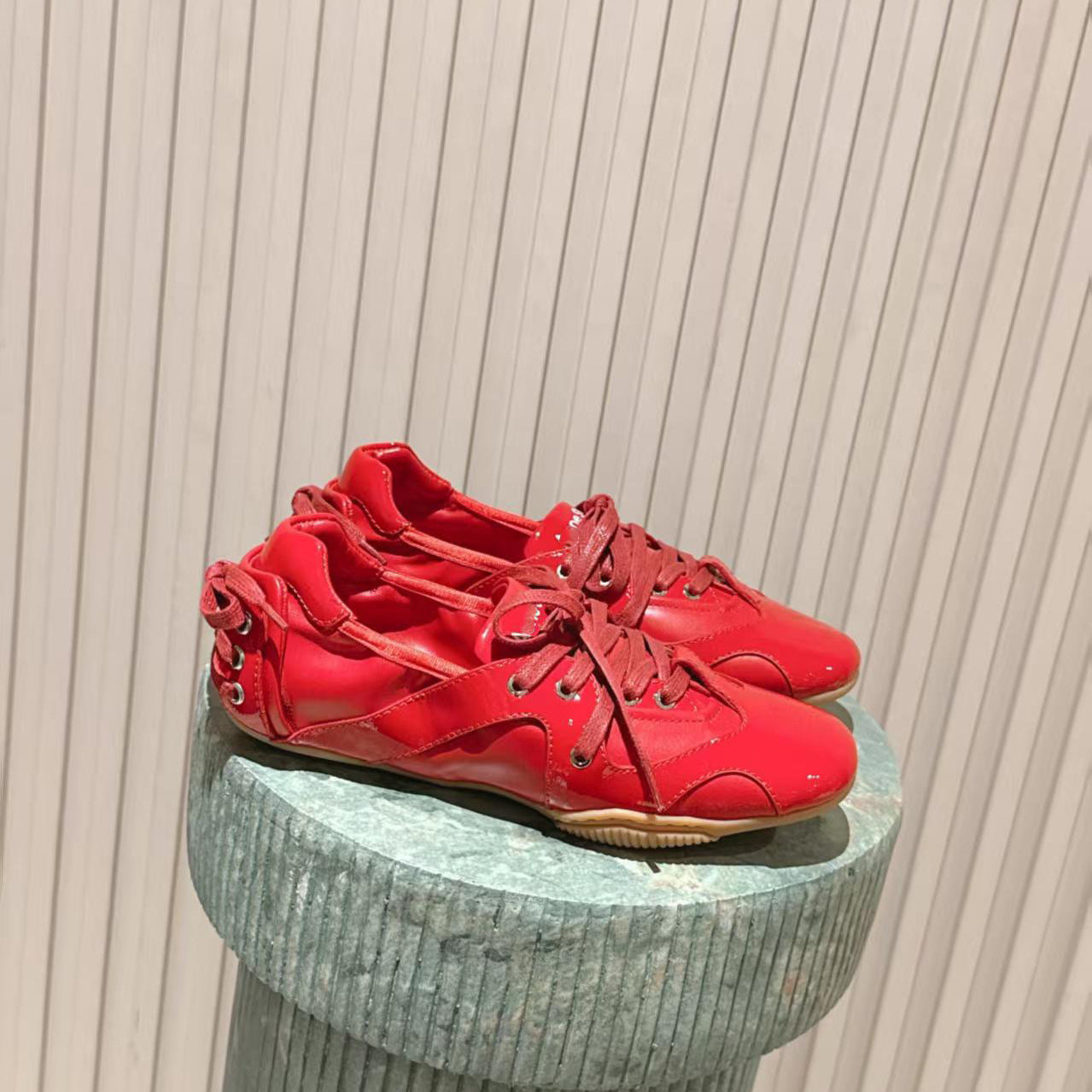 Design Fashion Wild Crack Retro Lace Up Casual Shoes